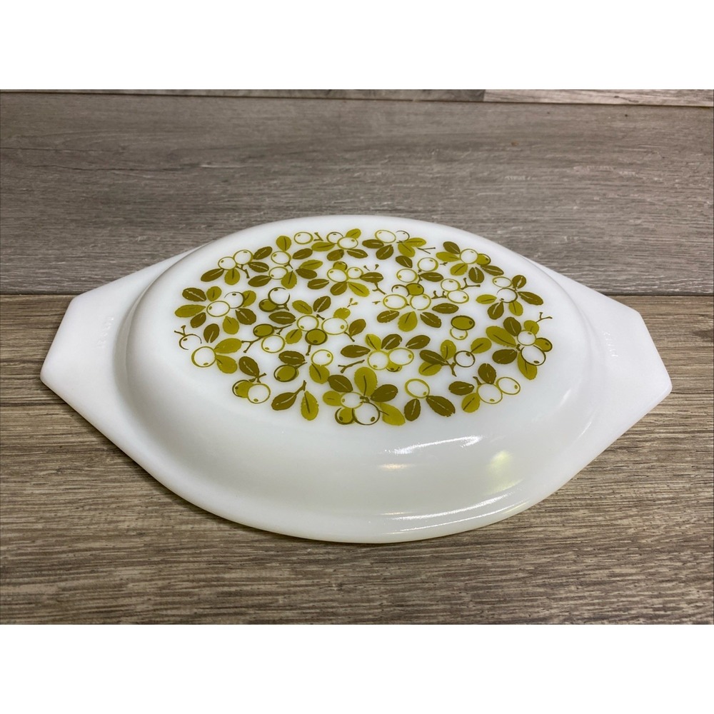 Vintage Pyrex Verde Olive Design- Divided Split Casserole Dish w/Lid 1.5‎ Quart